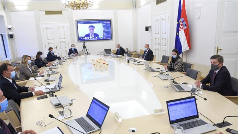 Važno je nastaviti trend smanjenja broja novozaraženih da bismo mogli smanjiti dinamiku epidemije u razdoblju pred Božić
